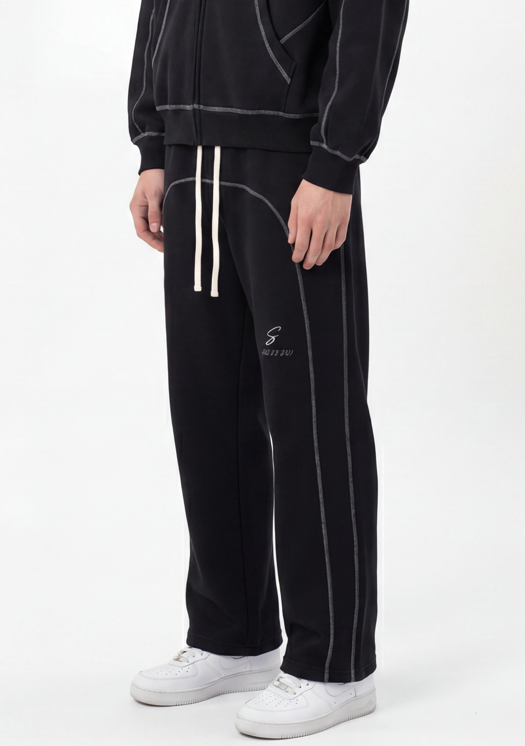 rgb(228, 213, 213) Sweatpants — Black